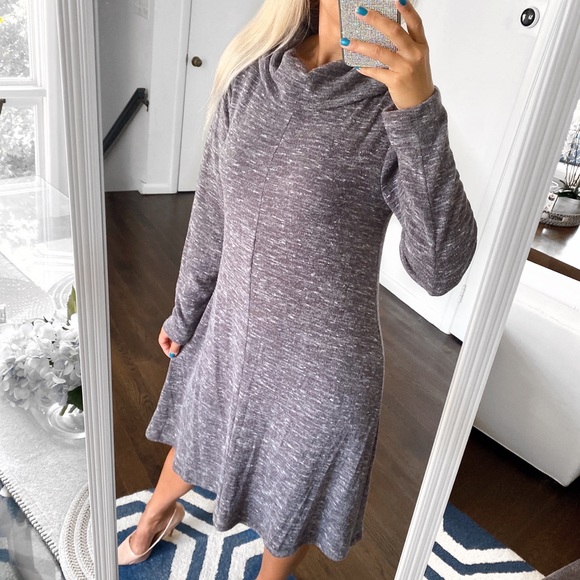 🐑 BANANA REPUBLIC TAUPE LOOSE TURTLENECK DRESS! - Picture 3 of 10